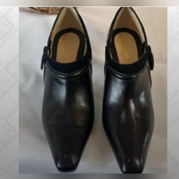 Cole Haan Yelena Pointy Toe Ankle Booties (Size 8.5M) NWOT - Picture 2 of 7